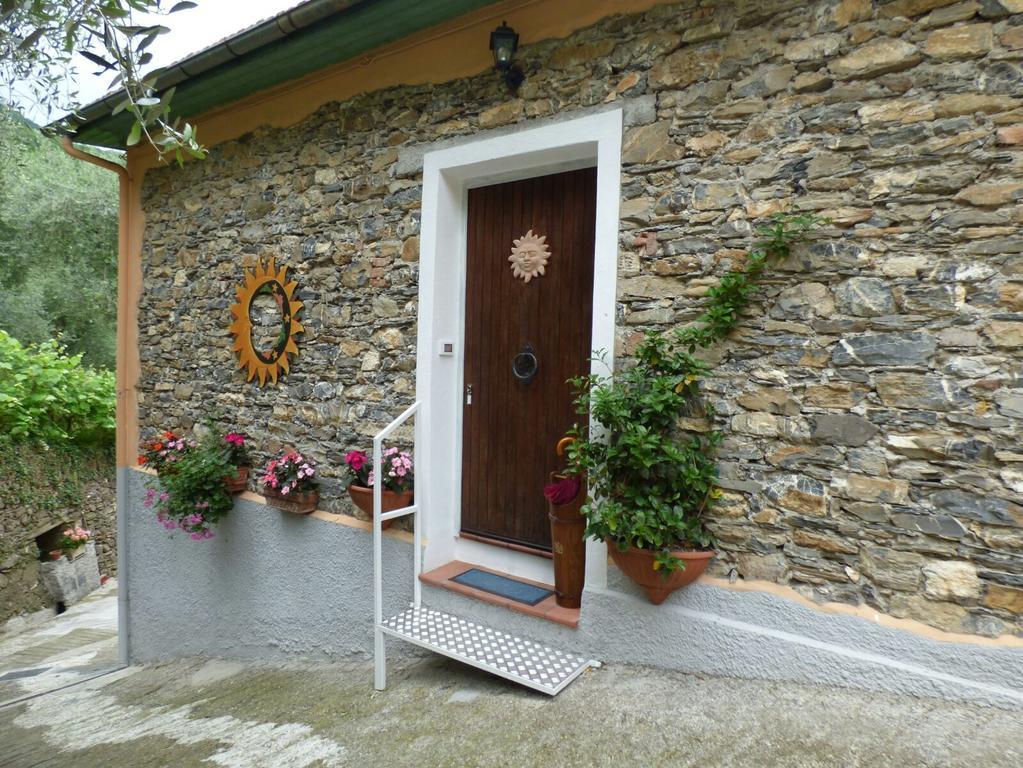 Casa Vacanze Sole Borghetto d'Arroscia Luaran gambar